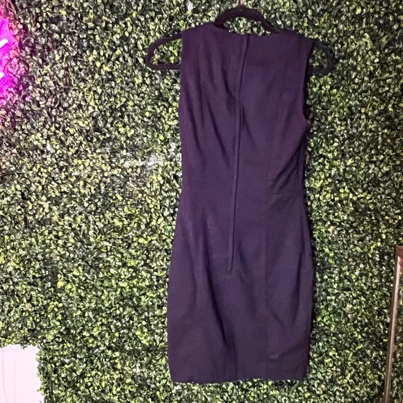 H&M | Women’s Businesswear | Size : 4
Condition: Lightly Worn - Picture 2 of 2